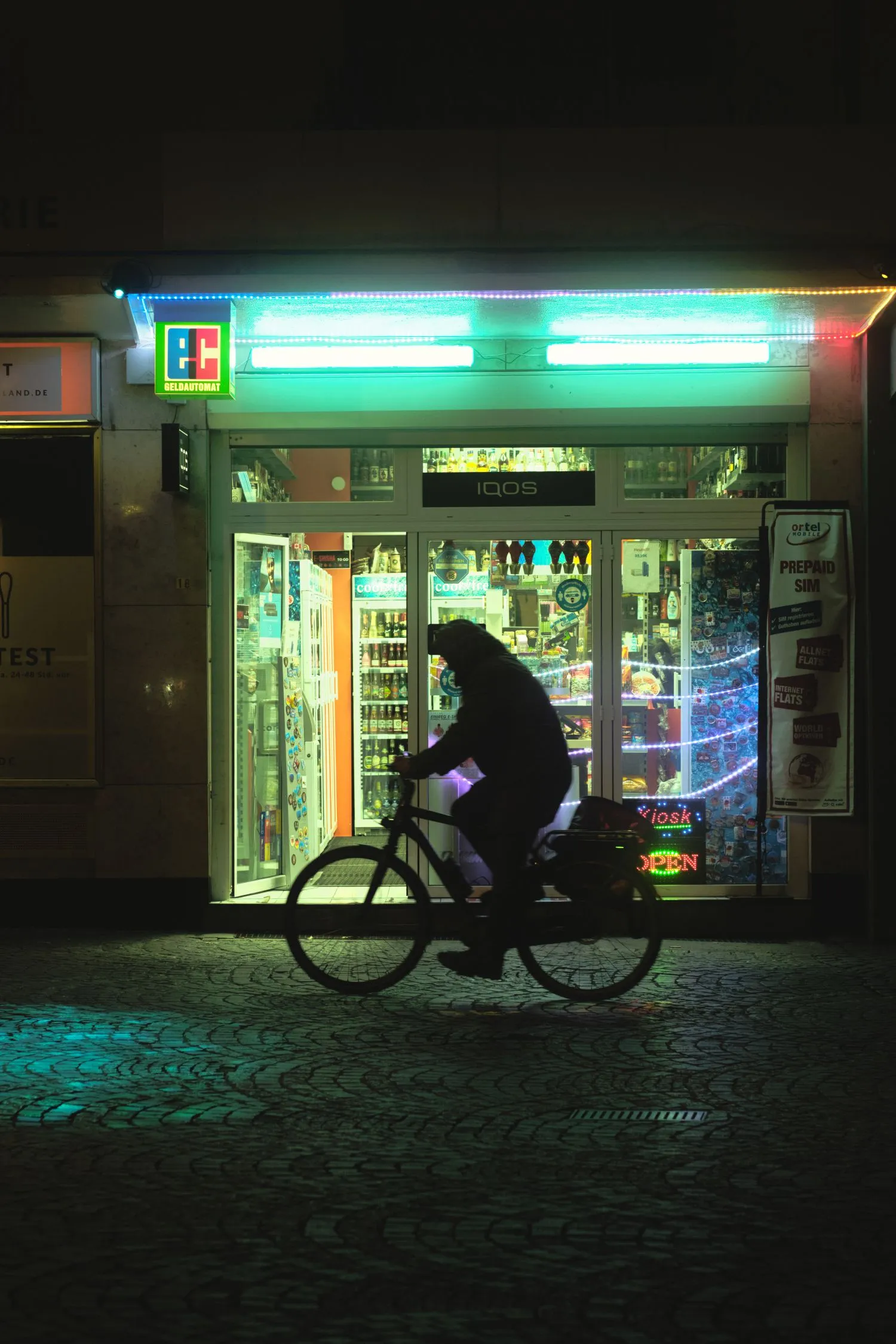 https://toh.photography/media/pages/blog/kiosk-kultur-in-frankfurt-am-main/2693da562b-1776854869/dscf2329.webp