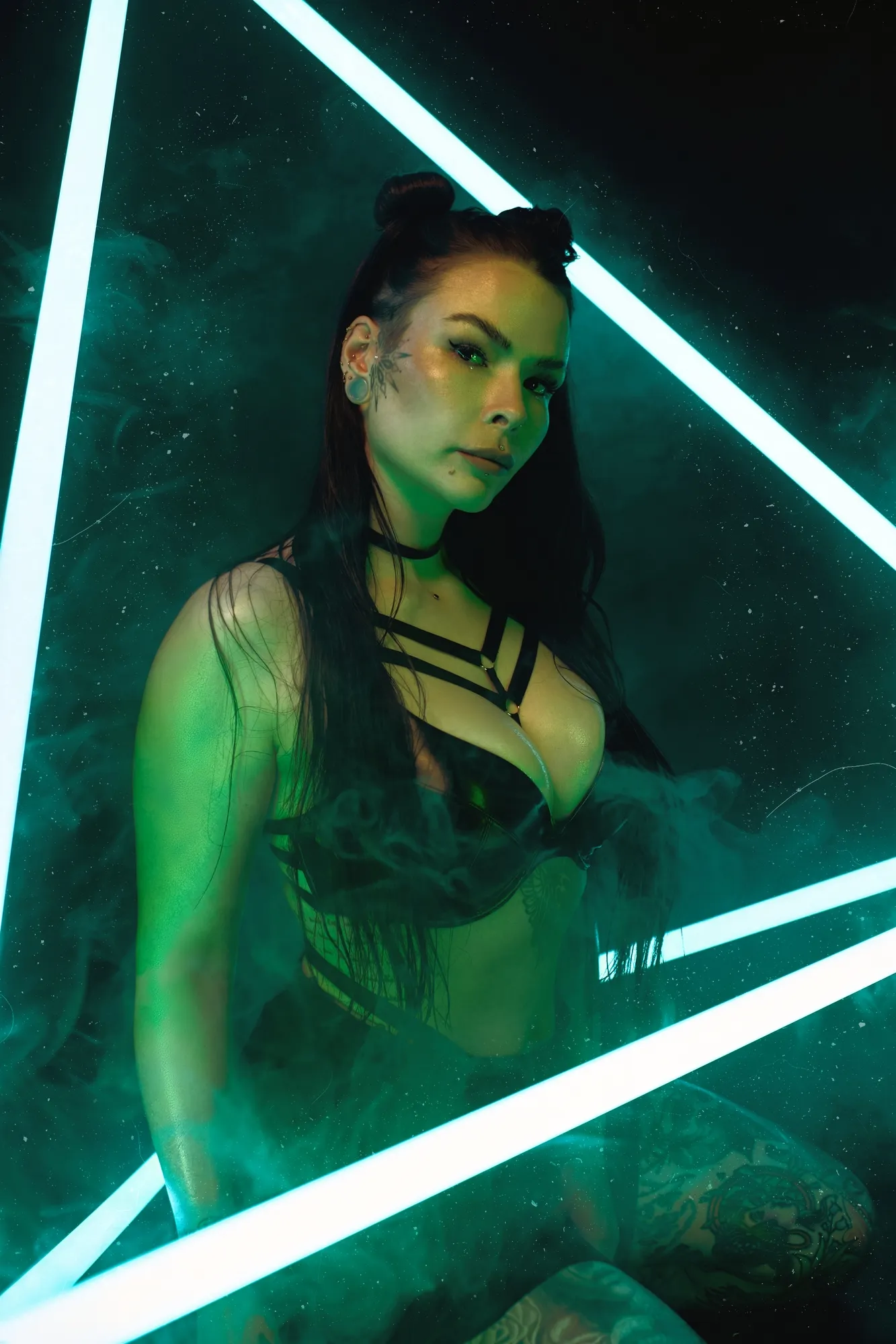 https://toh.photography/media/pages/nft/lazer-girls/16474ce10f-1776854887/kara.webp