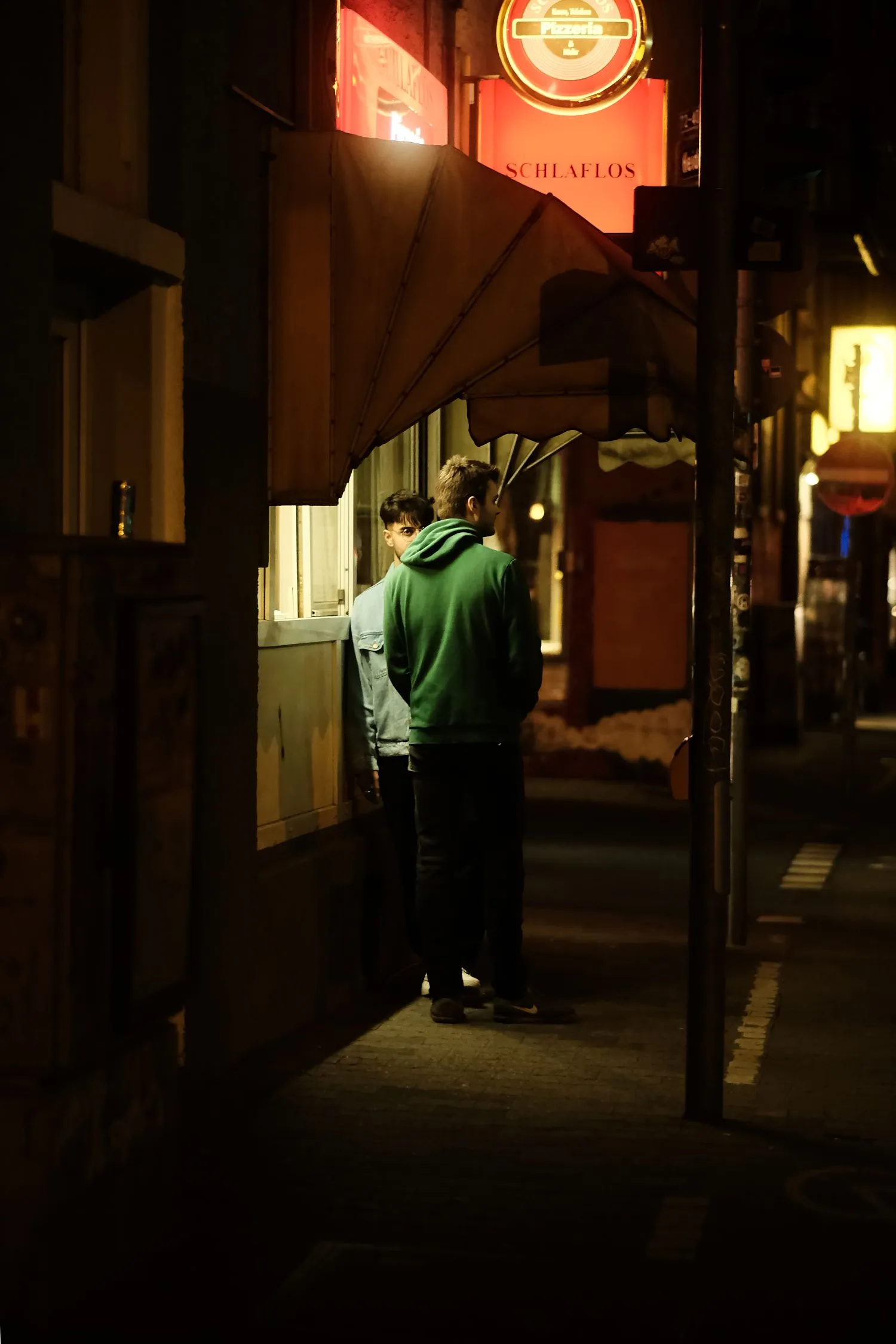https://toh.photography/media/pages/nft/streets-without-a-name/9e7a41611b-1776854884/dscf3263.webp