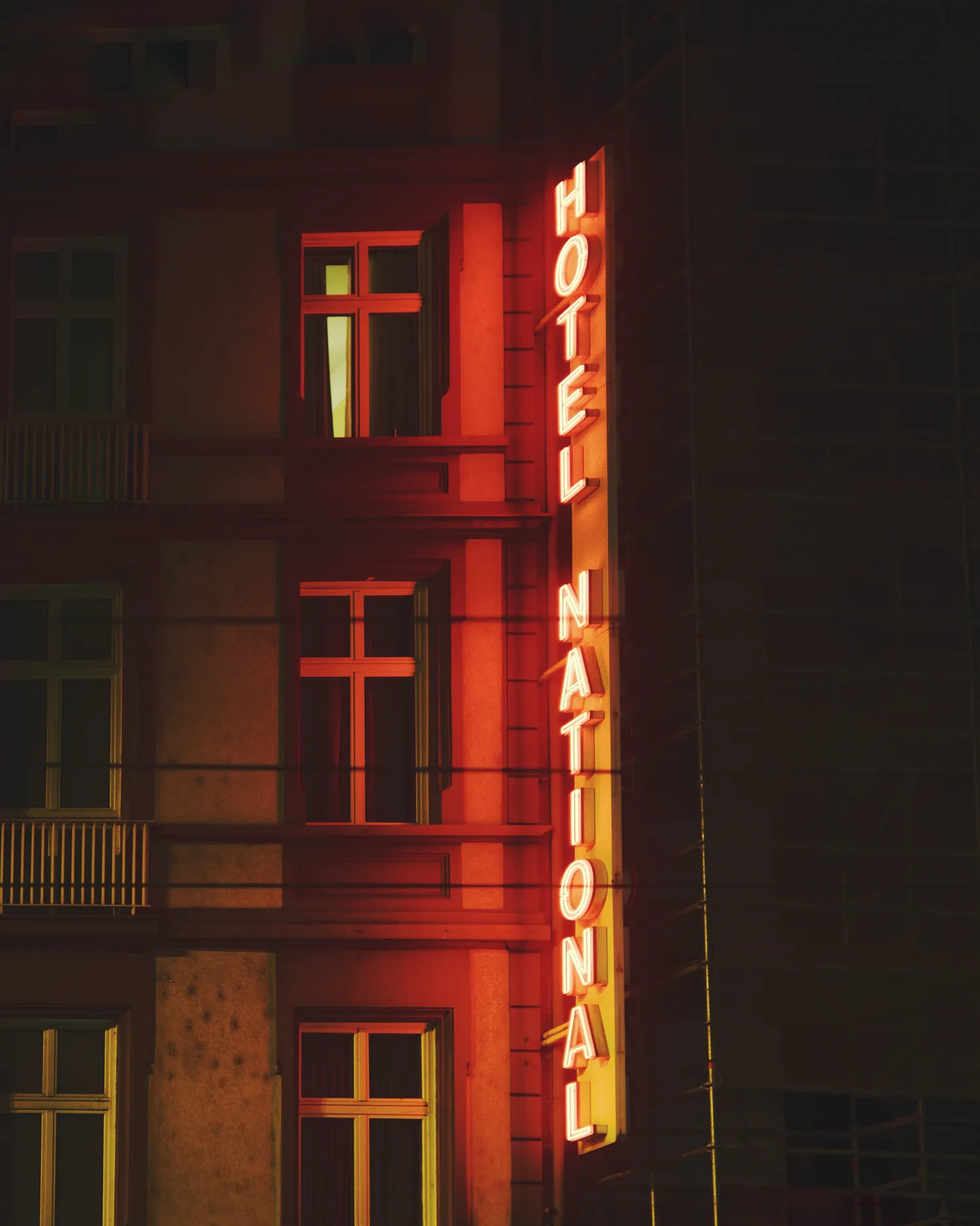 Night Streetphotography Fotowalk - Frankfurt am Main - Photo hotel_national.webp