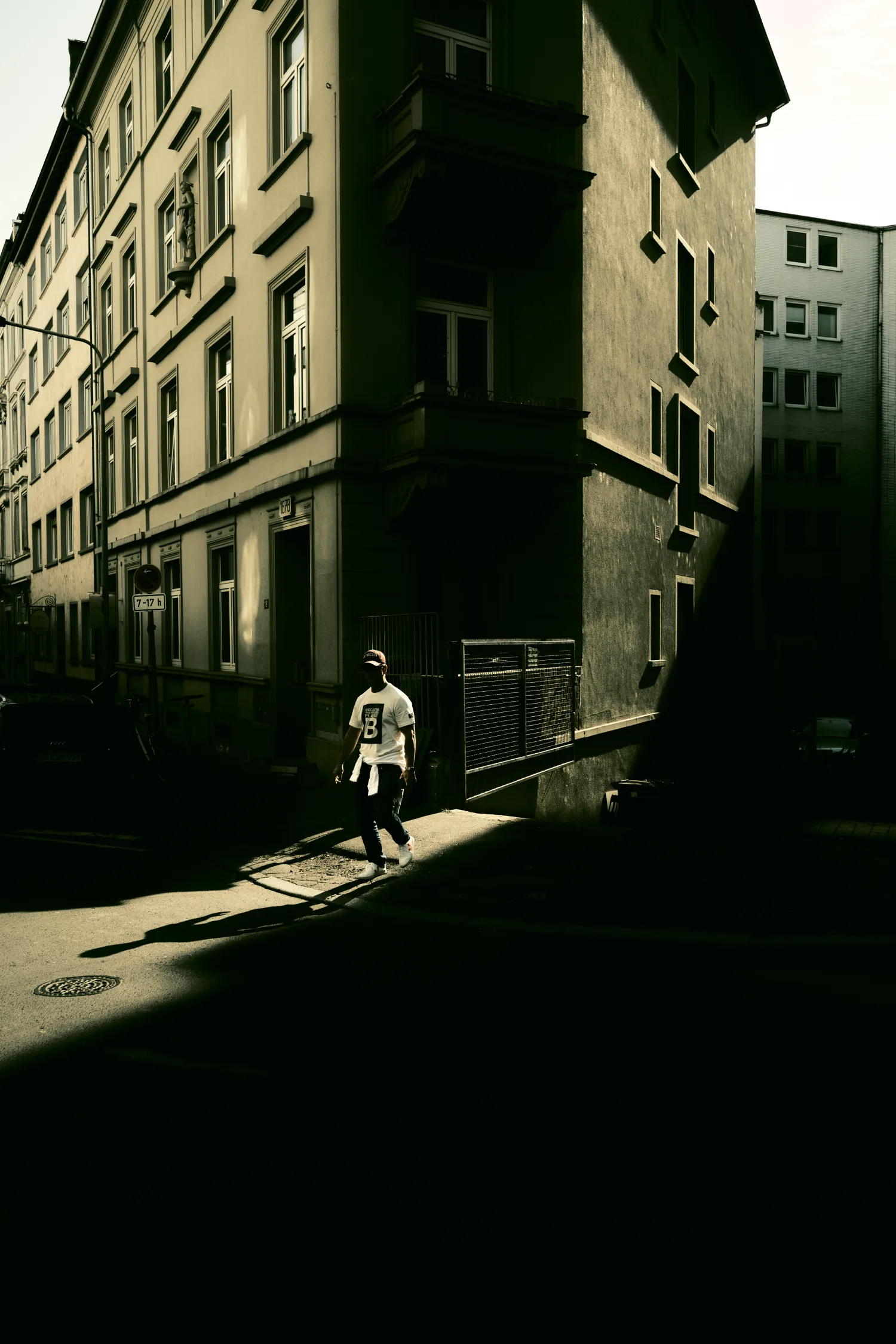 Streetphotography Fotowalk - Frankfurt am Main - Photo planet_b.webp