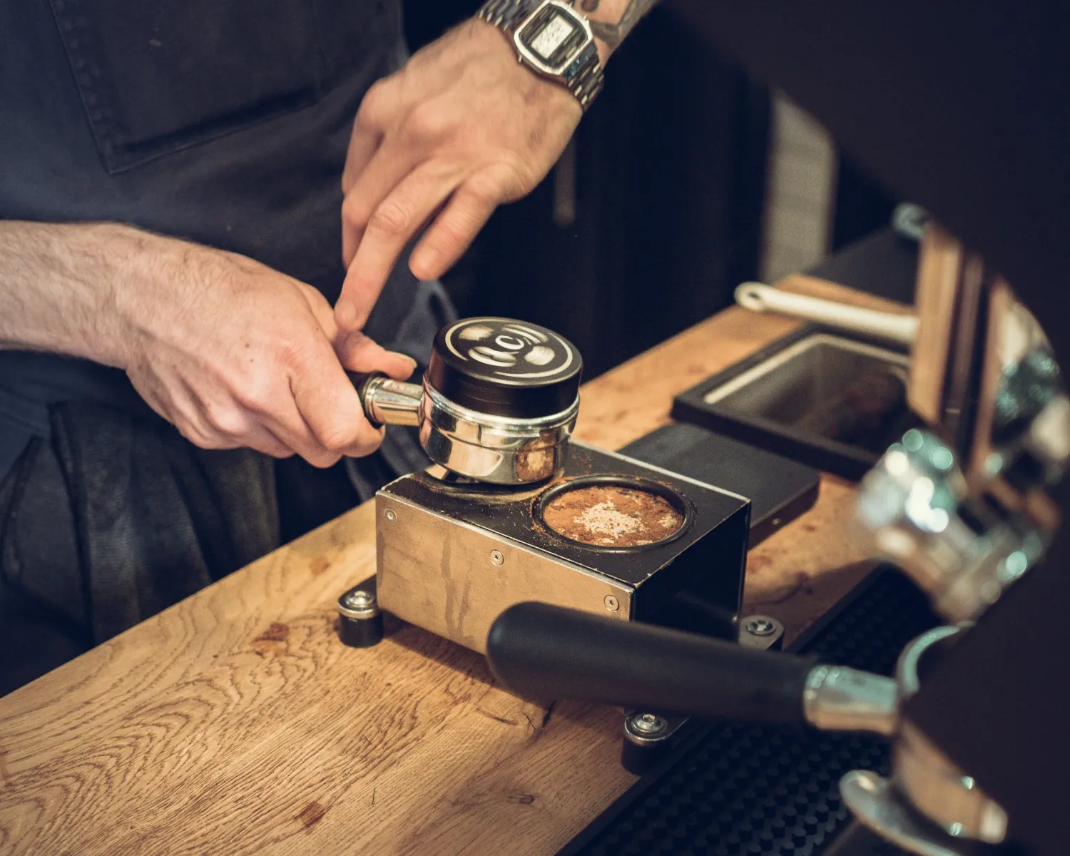 https://toh.photography/media/pages/portfolio/roasters-tussle-mit-the-barn-in-der-holy-cross-brewing-society/1a022c5d68-1776854832/pb251077.webp