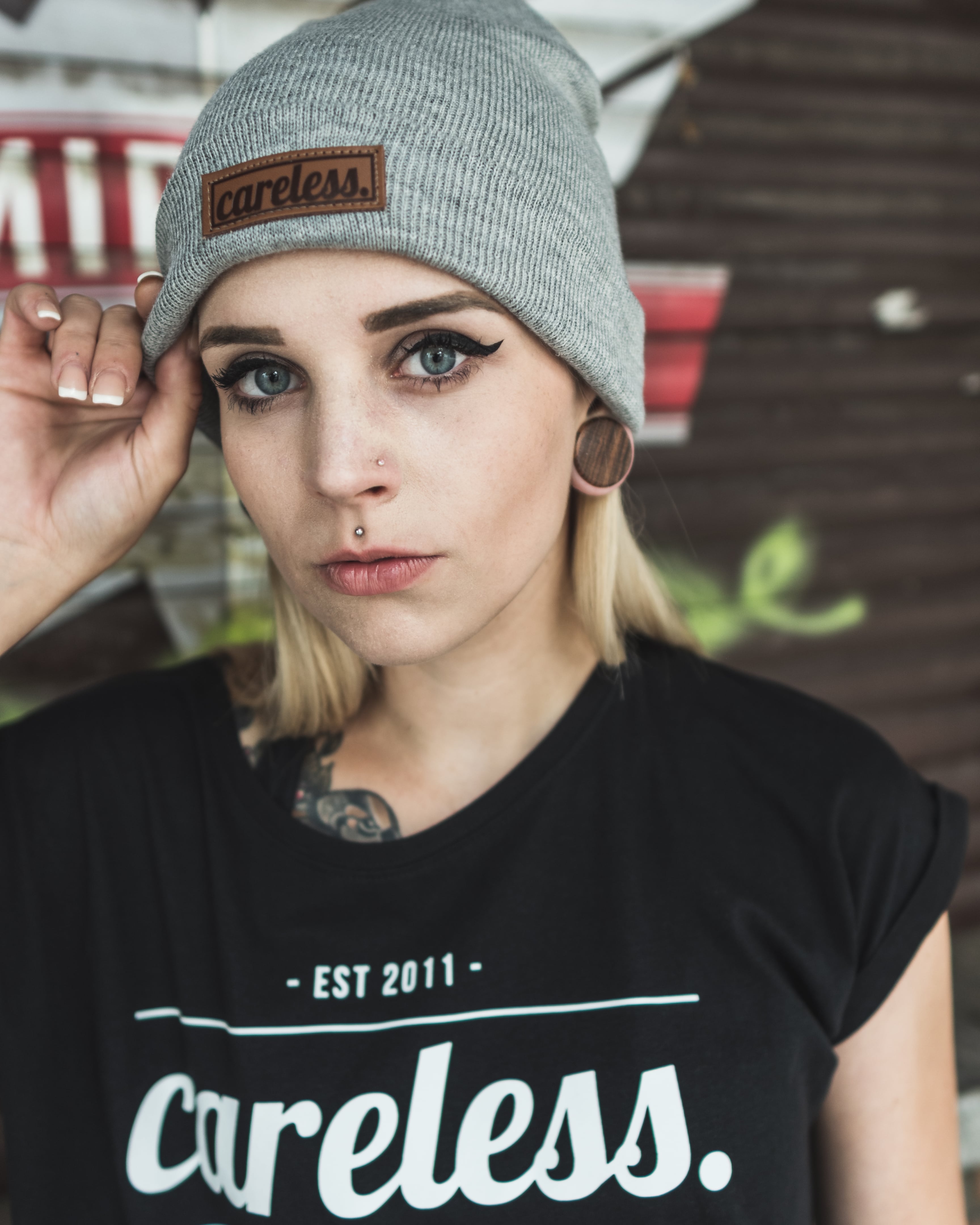 https://toh.photography/media/pages/portfolio/shooting-bei-careless-clothing-streetfashion-in-frankfurt/5c93a5c686-1585504328/p7140151.jpg
